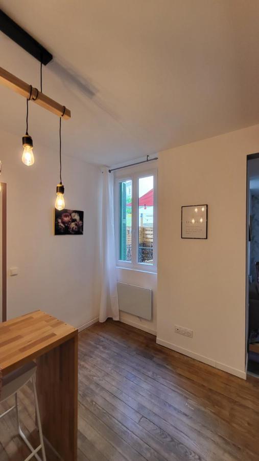 Escapade A Lourdes Dans Beau T2 Avec Terrasse - Proche Gare Et Centre Ville Ngoại thất bức ảnh